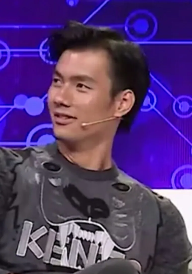 Nhan Phúc Vinh